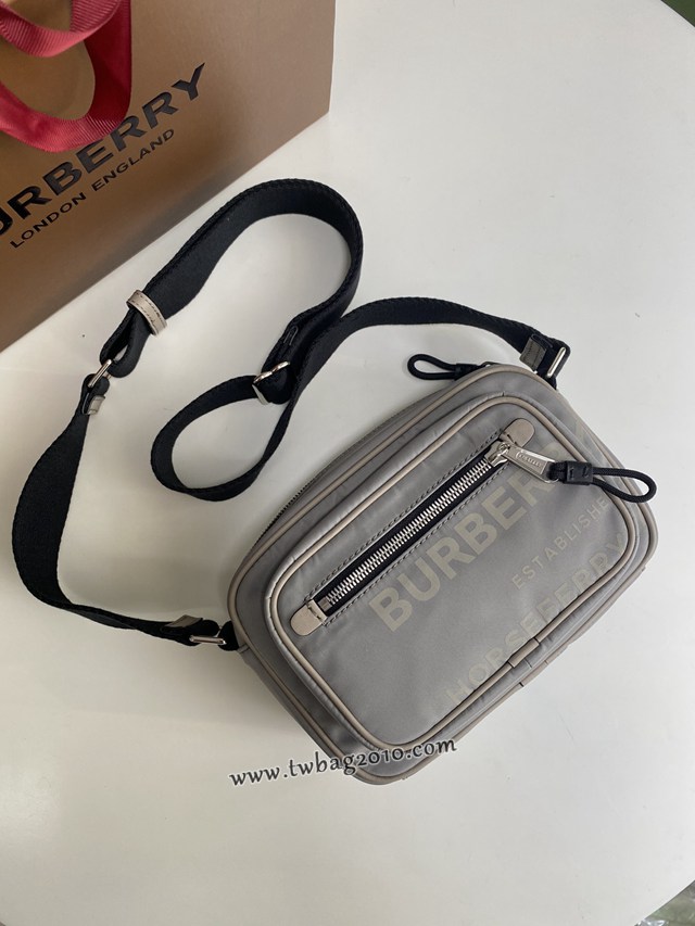 Burberry專門店新款Vintage復古格紋斜背包 巴寶莉男士斜挎包 yxb1191